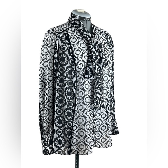 Lane Bryant Women’s Sheer Button Down Blouse with Neck Tie Size 18/20 - Picture 7 of 9